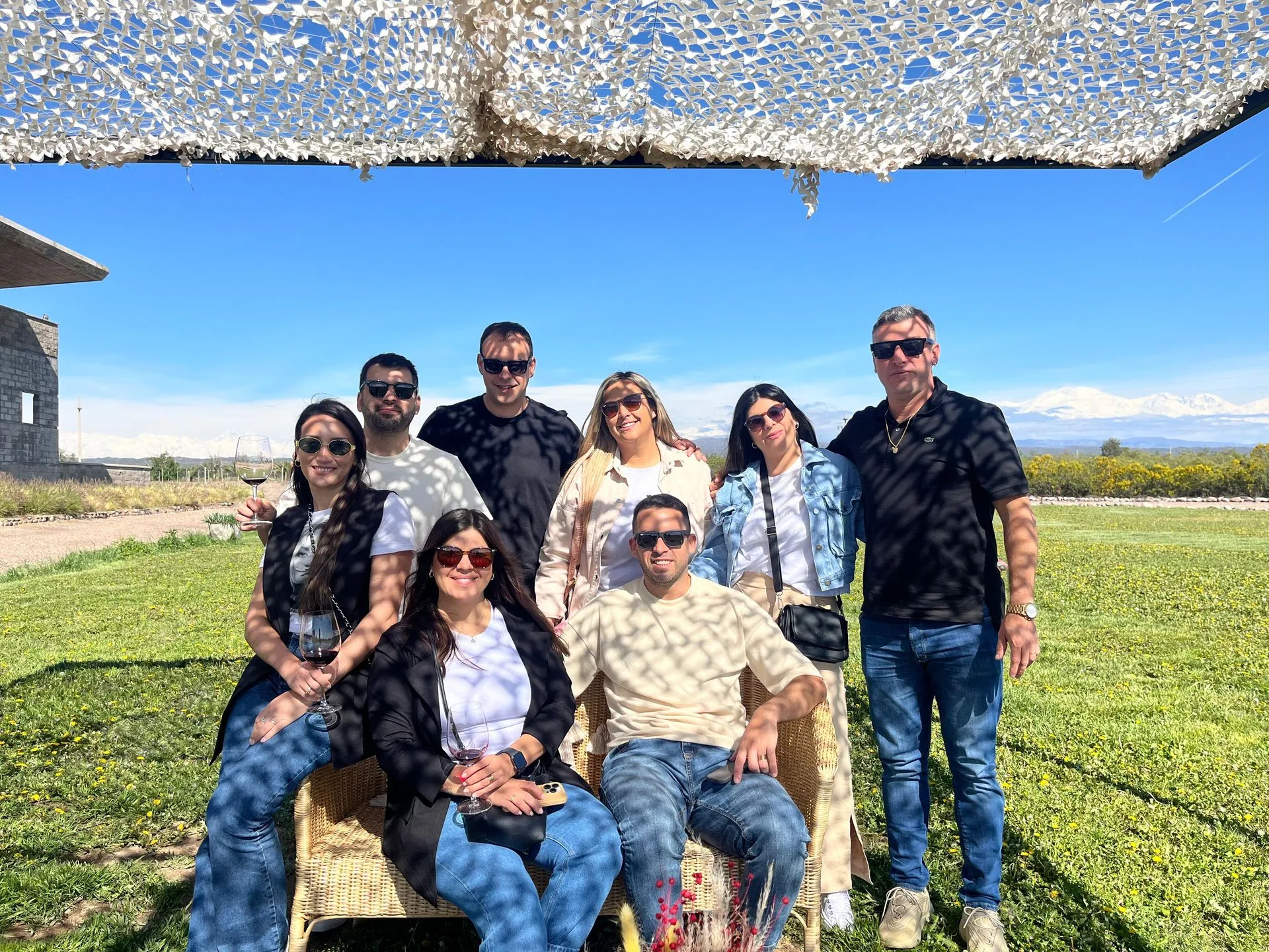 Camila y su familia por Bodegas
