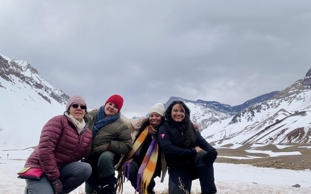 Laura Sanchez junto a sus amigas